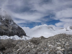 On the way to Lake Camp